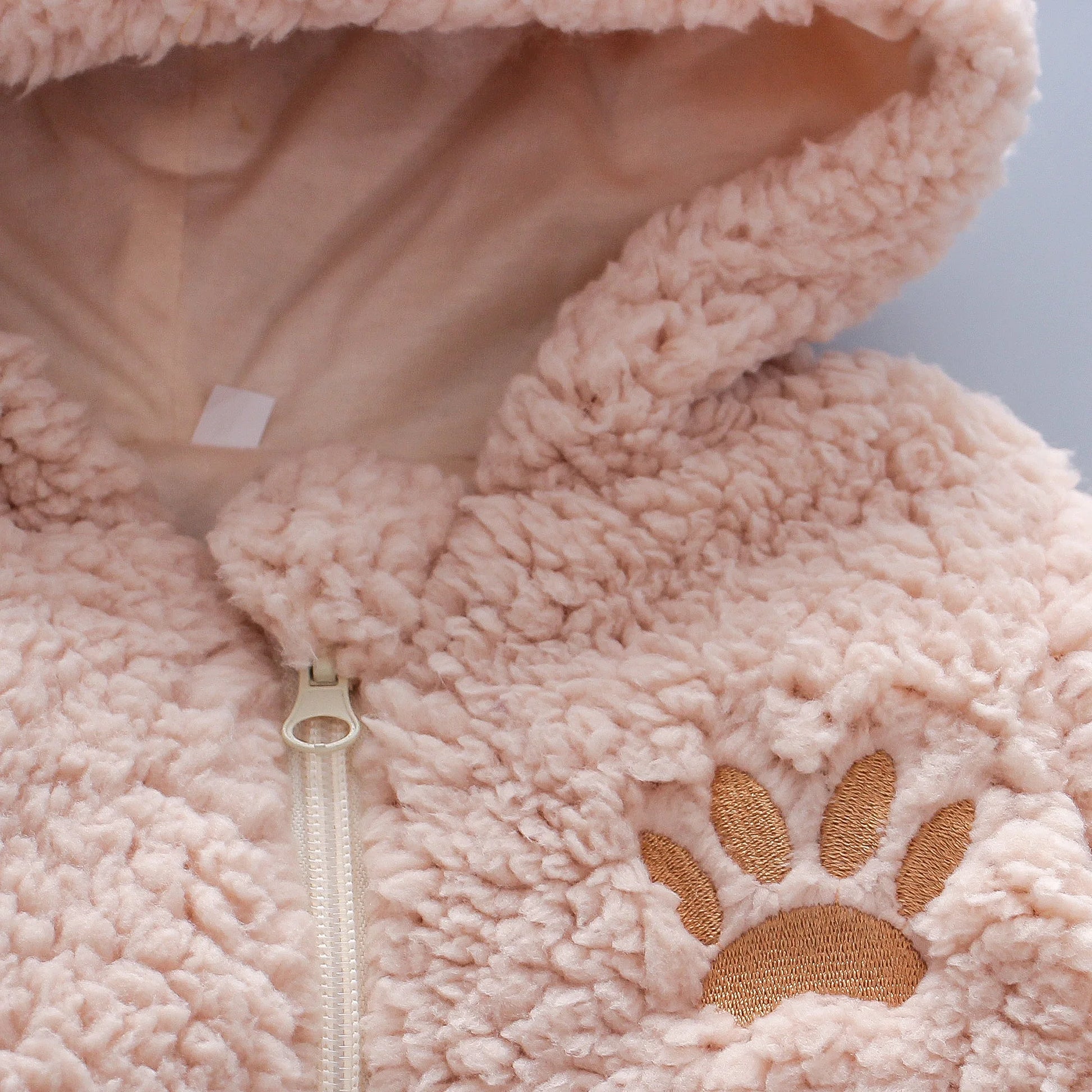 Lamb hair cartoon bear embroidered baby jumpsuit winter new girl baby long sleeved crawling suit thickened girl